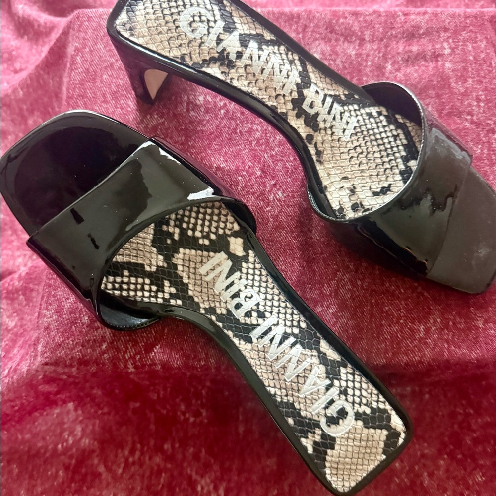 Gianni Bini Black Patent Leather Heels
